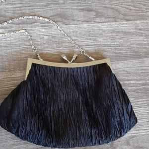 Black clutch
